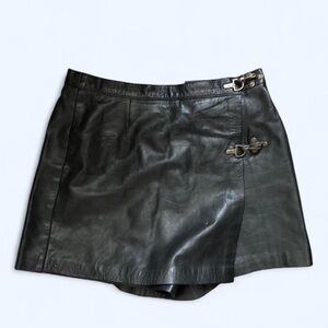 Vintage Y2K Real Leather Buckle Mini Skirt inner shorts Skort Biker Goth Grunge